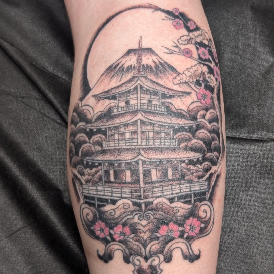 Tattoo by @sarahbean.ink — japanese_irezumi, black_and_grey