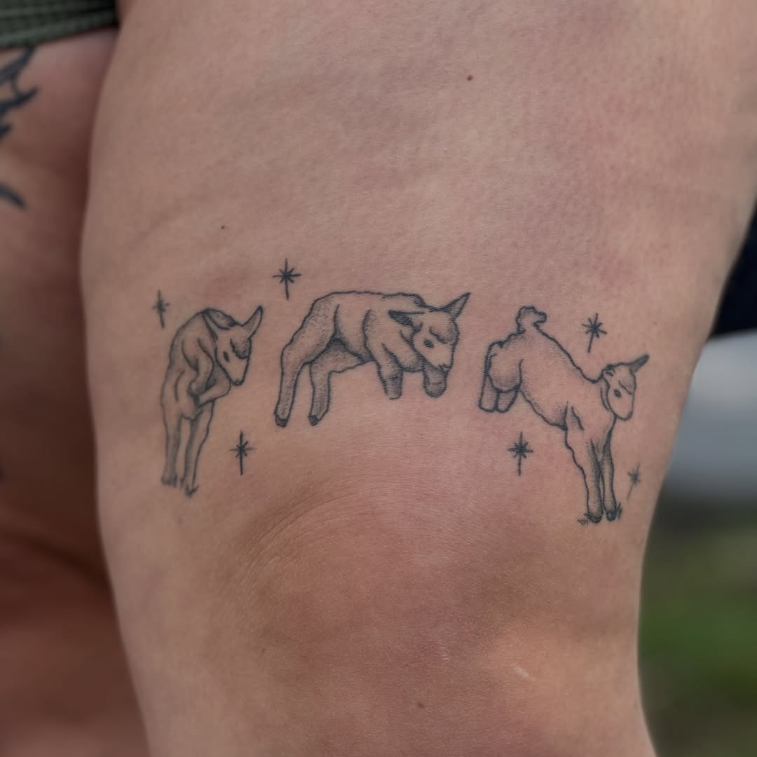 Tattoo by @natalierose.tattoo โ fine_line, sketch