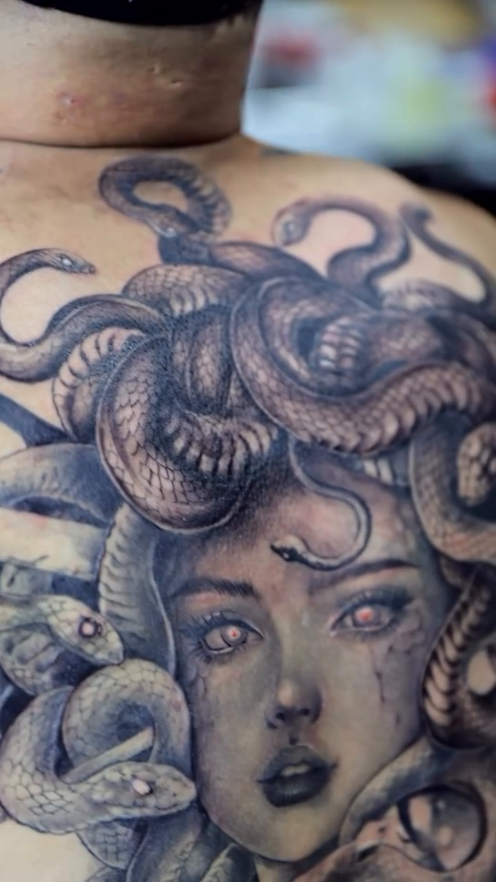 Tattoo by @1kc_laurenbeee β realism, black_and_grey