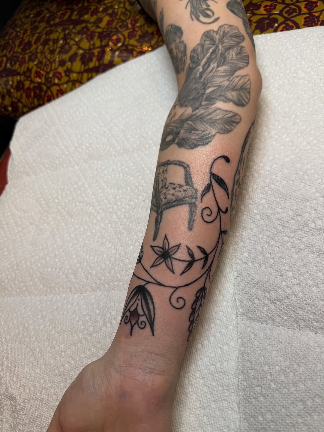 Tattoo by @hannaheddytattoo โ fine_line, black_and_grey
