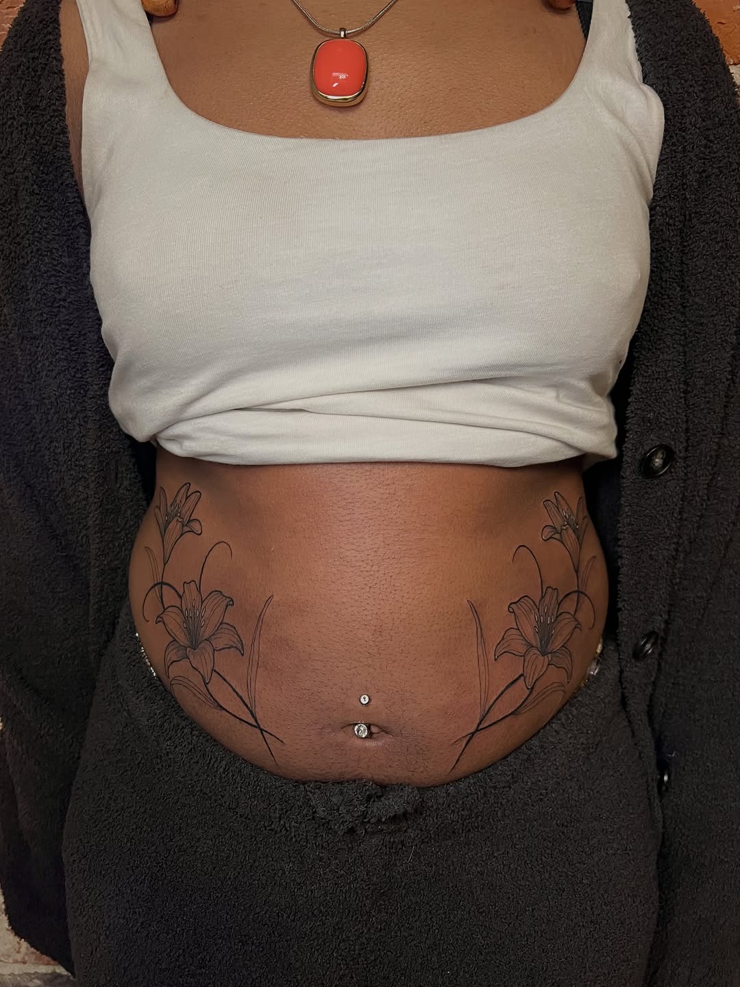 Tattoo by @uncomfycomfort โ fine_line