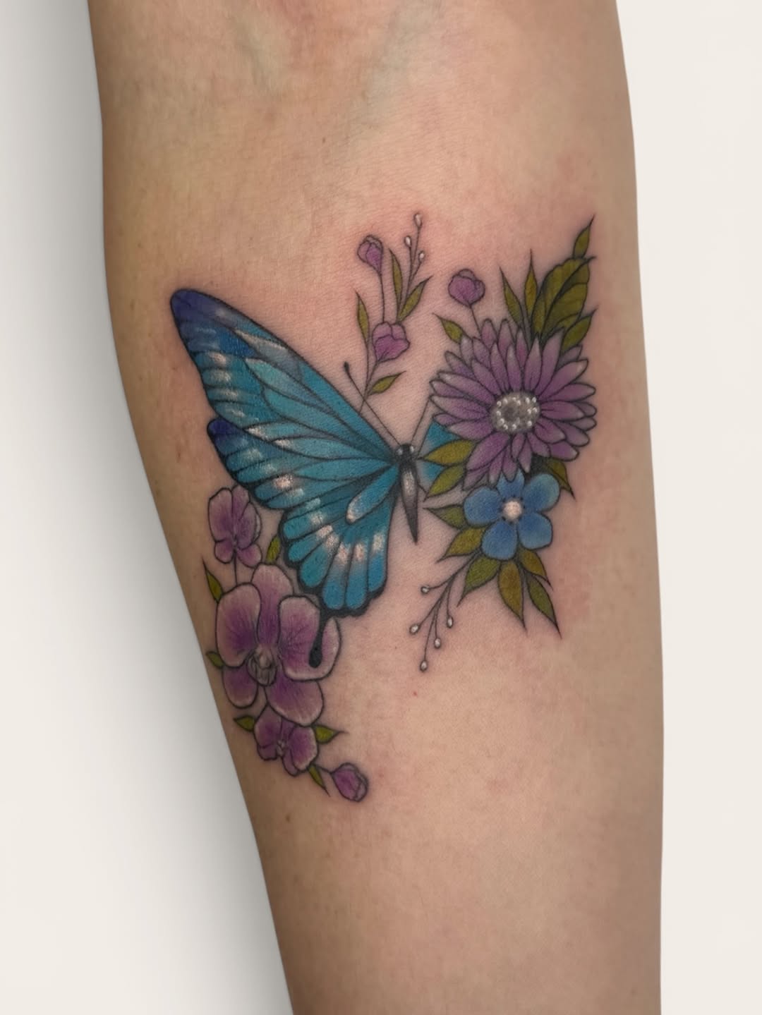 Tattoo by @taracrespitattoos — realism, fine_line