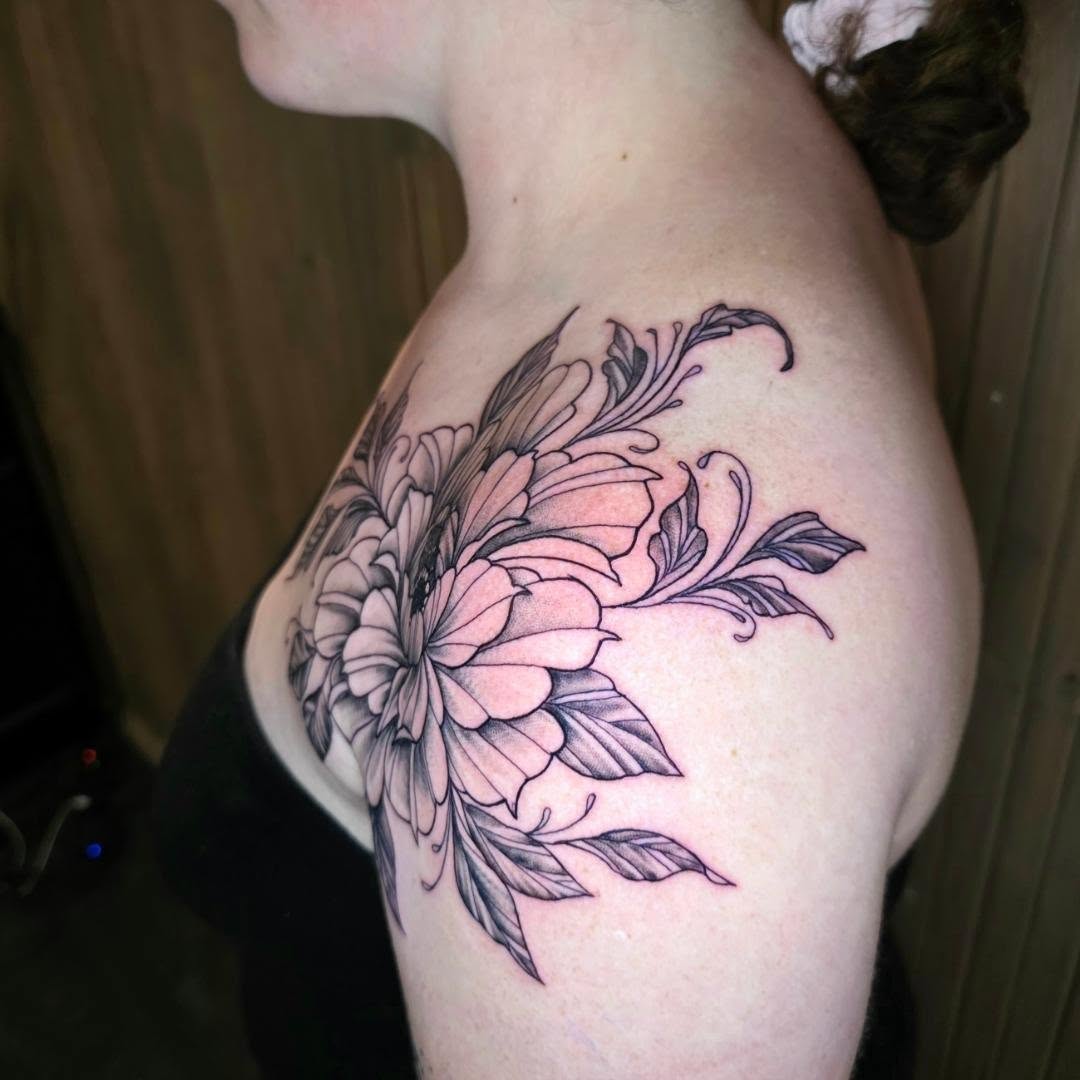 Tattoo by @ninas.tattoos_and.art — fine_line, black_and_grey