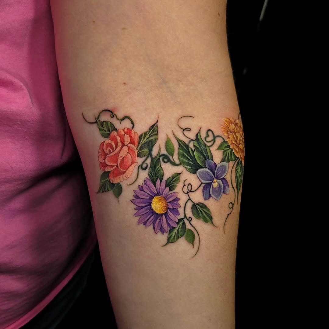 Tattoo by @glasswingtattoo โ realism, color