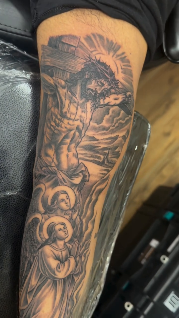 Tattoo by @solomon.ink — realism, black_and_grey