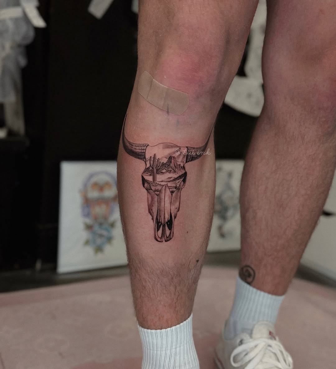Tattoo by @liii.ink — black_and_grey, realism