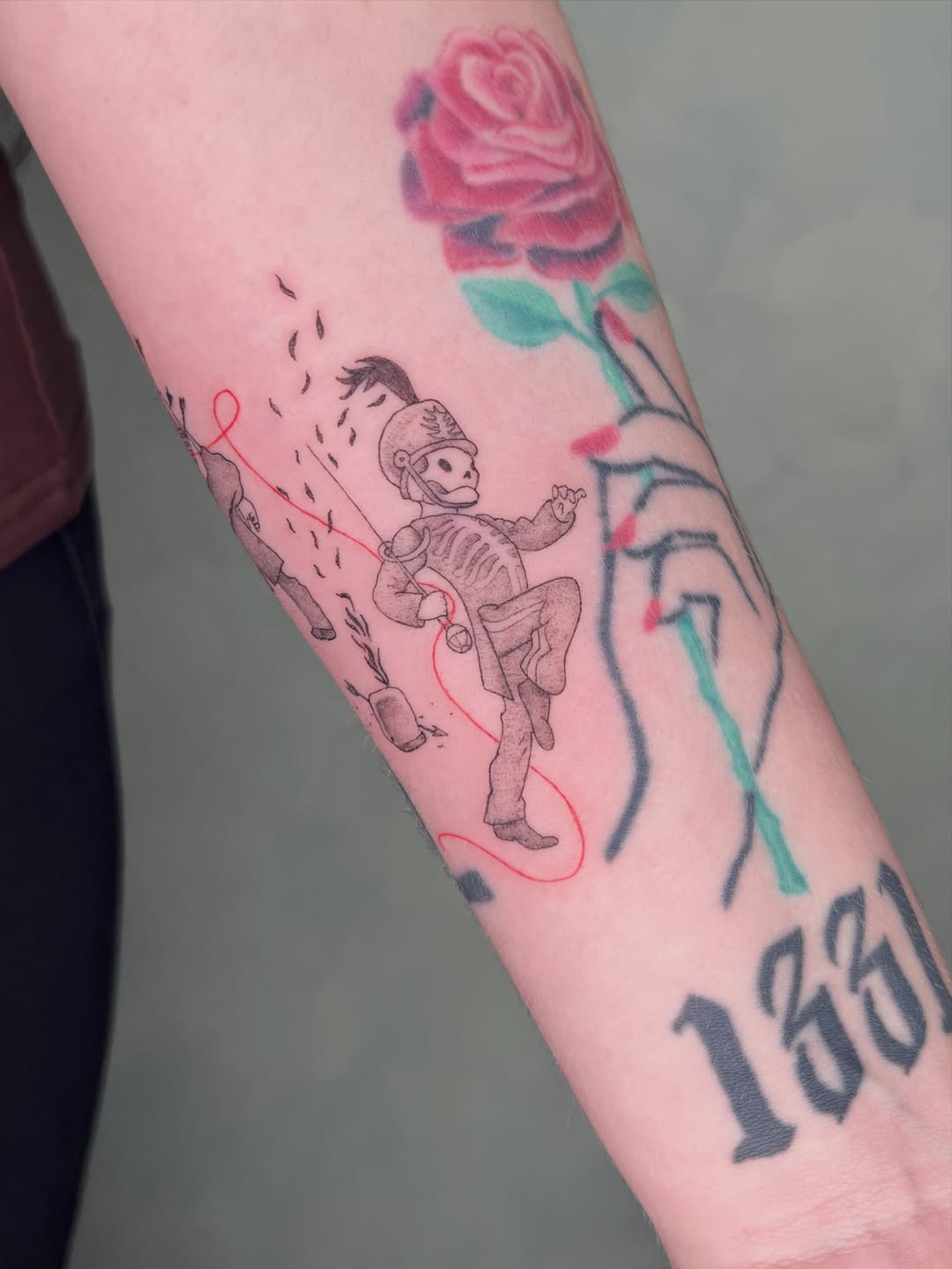 Tattoo by @kyramonterrosa — illustrative, fine_line