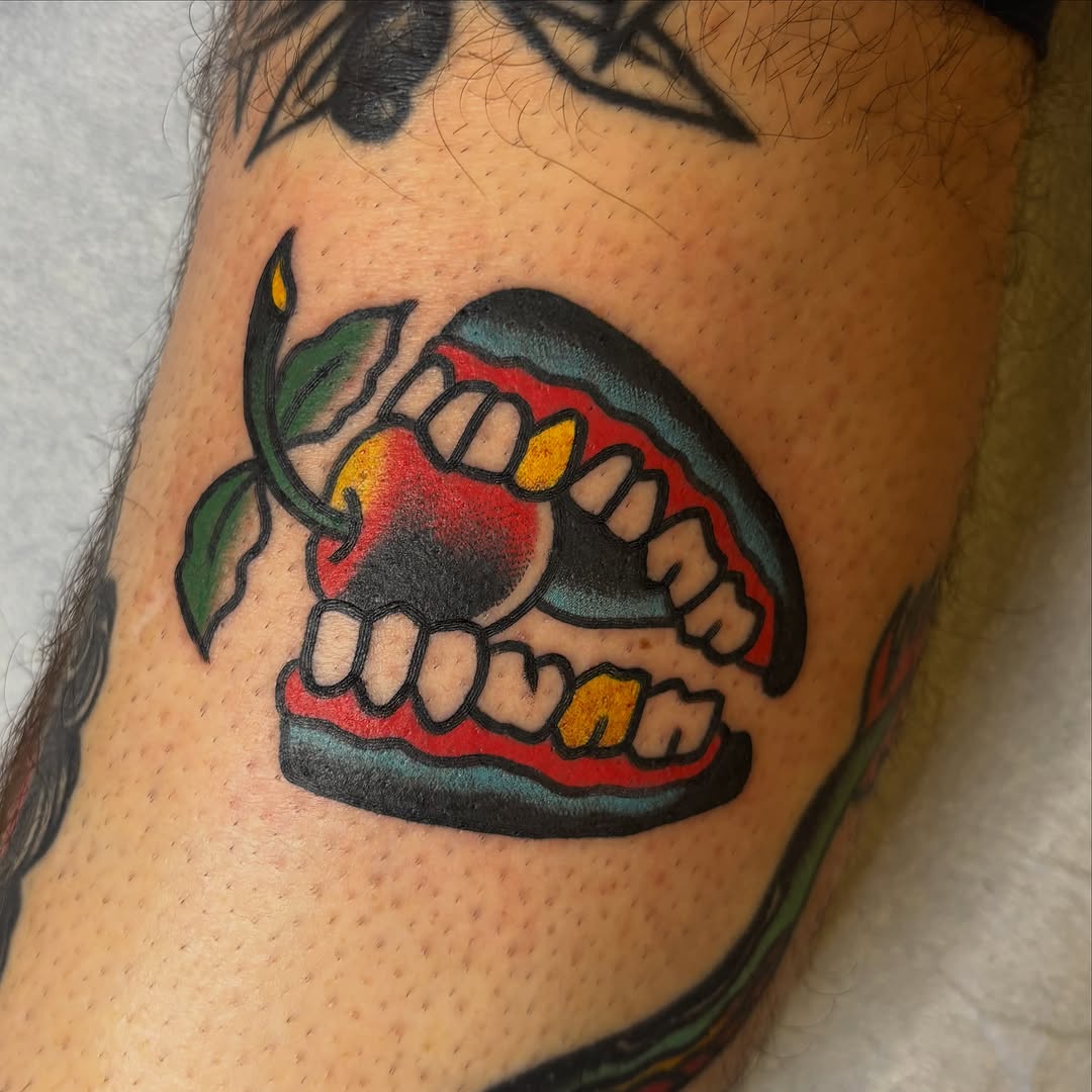 Tattoo by @mishkatraditional — american_traditional