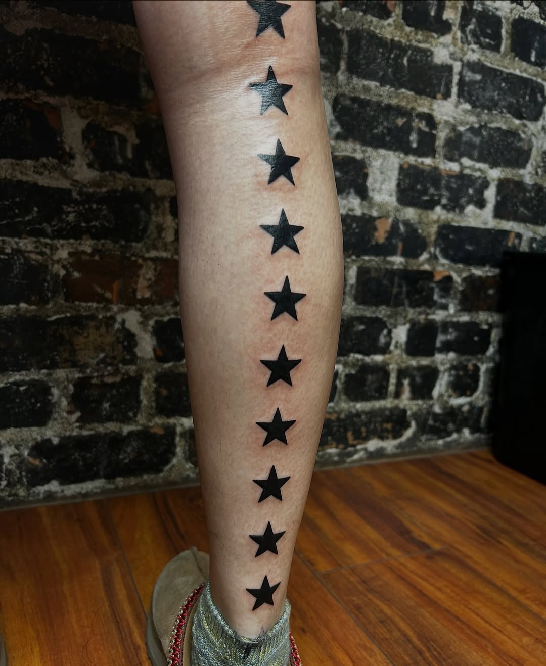 Tattoo by @kikicantdraw — blackwork