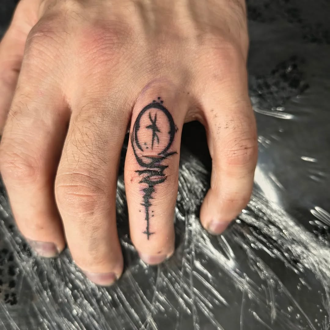 Tattoo by @hyacynth.tattoo — fine_line, blackwork
