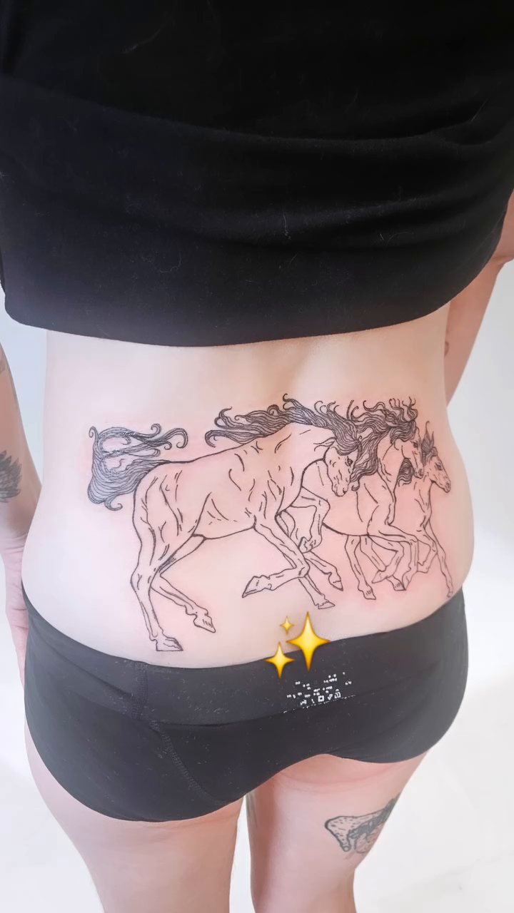 Tattoo by @ammyfoste — fine_line, illustrative