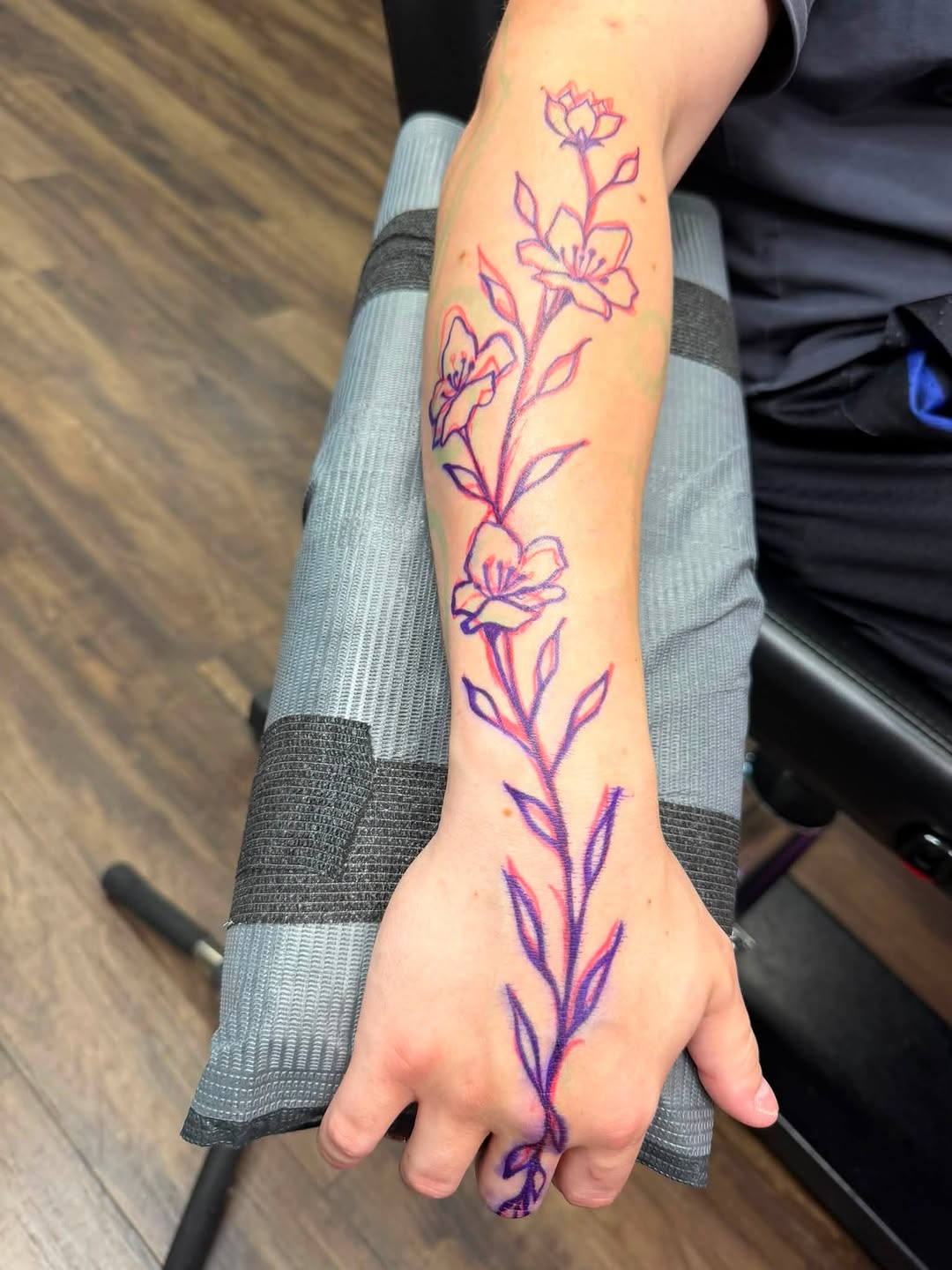 Tattoo by @artbymeado — fine_line
