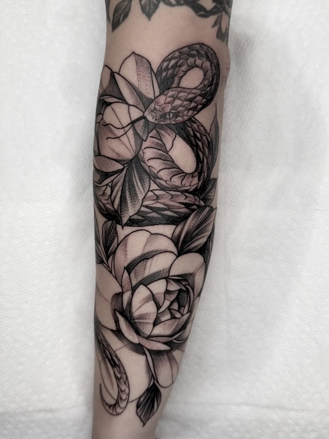 Tattoo by @mattoo33 โ black_and_grey, dotwork