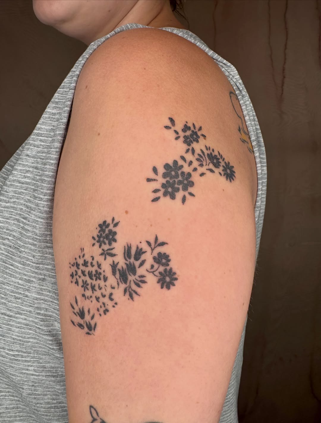 Tattoo by @mano_blue — fine_line, black_and_grey