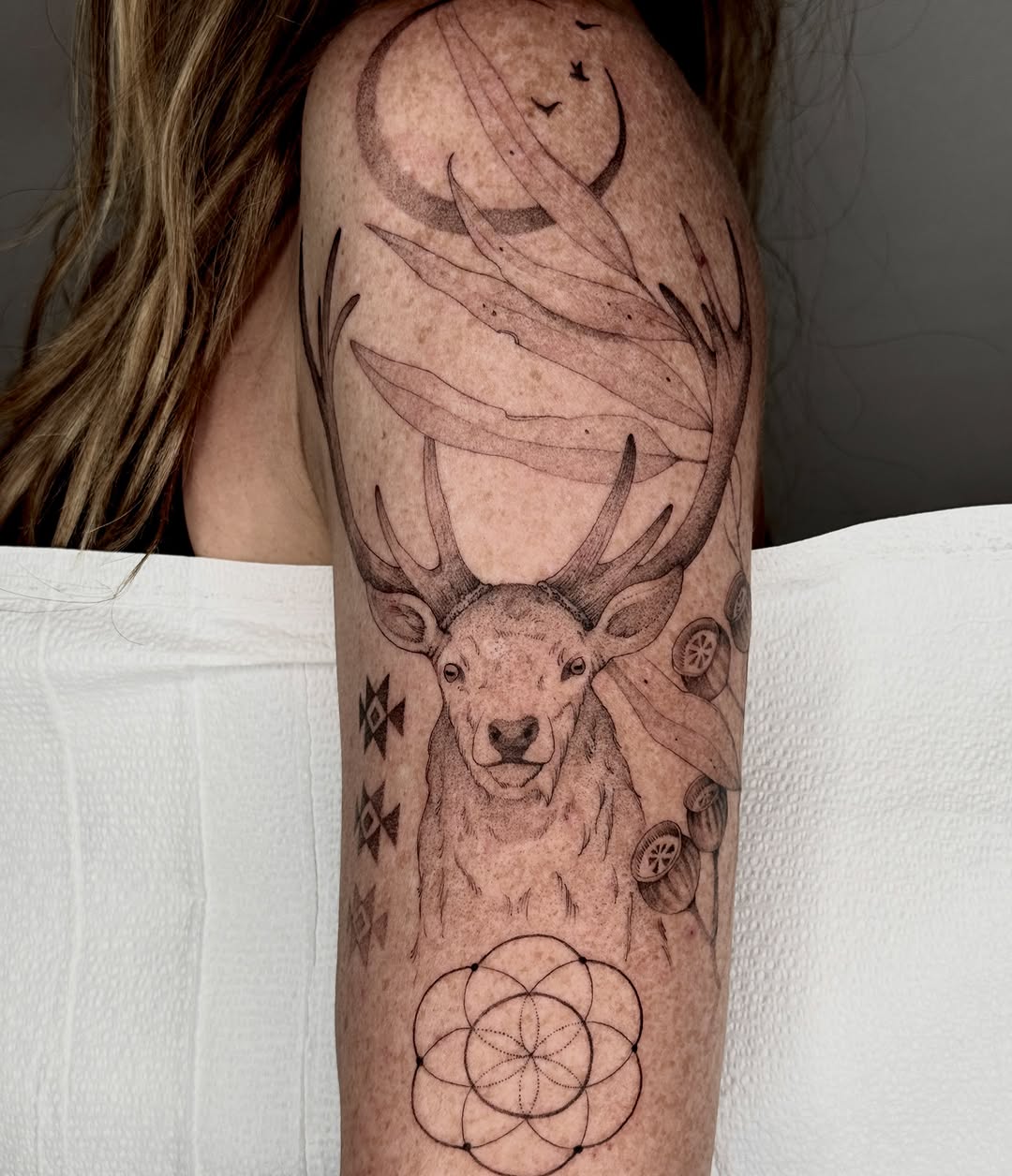 Tattoo by @mollymurrayink — realism, dotwork