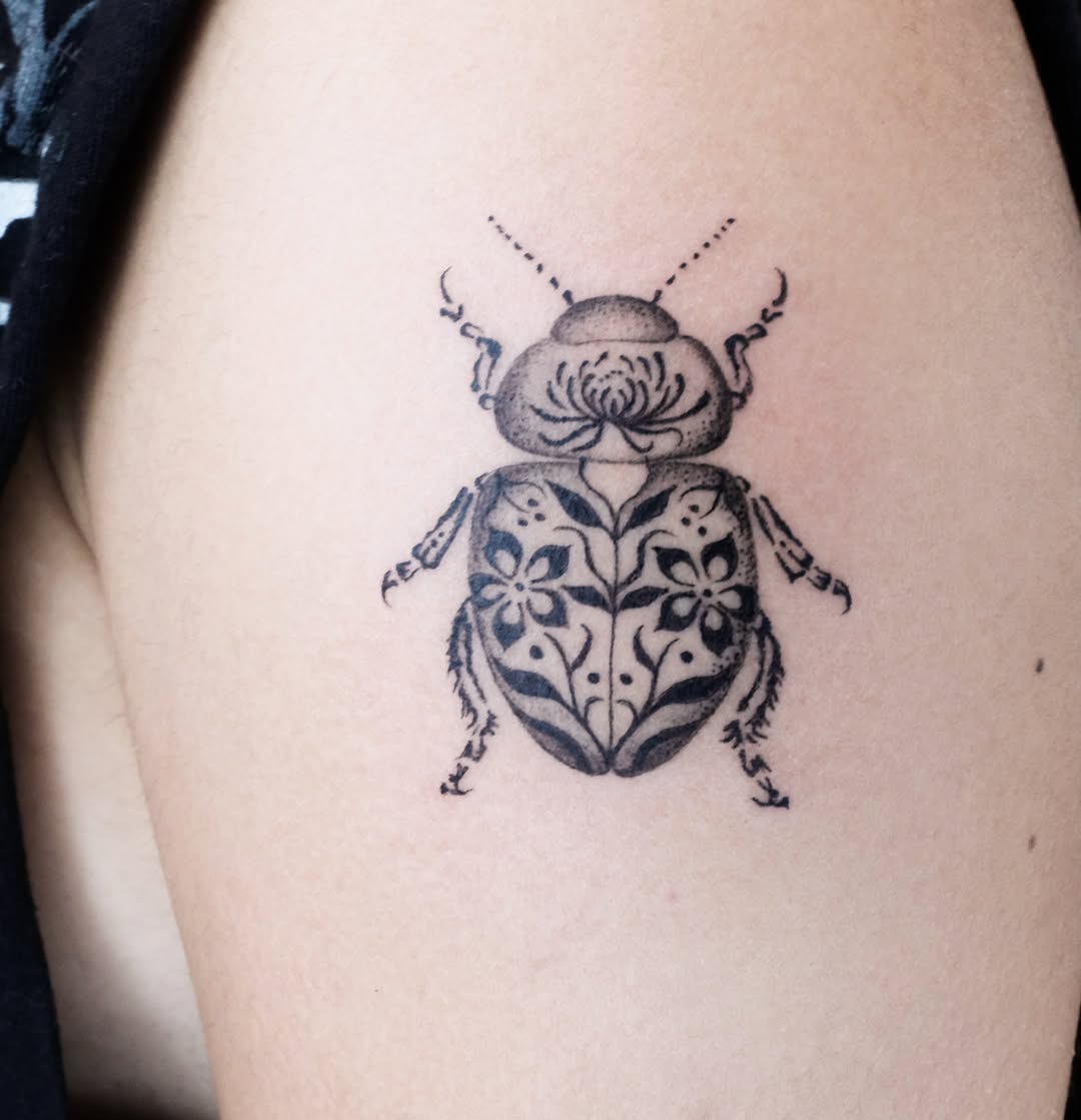 Tattoo by @eyu.tats โ dotwork, ornamental