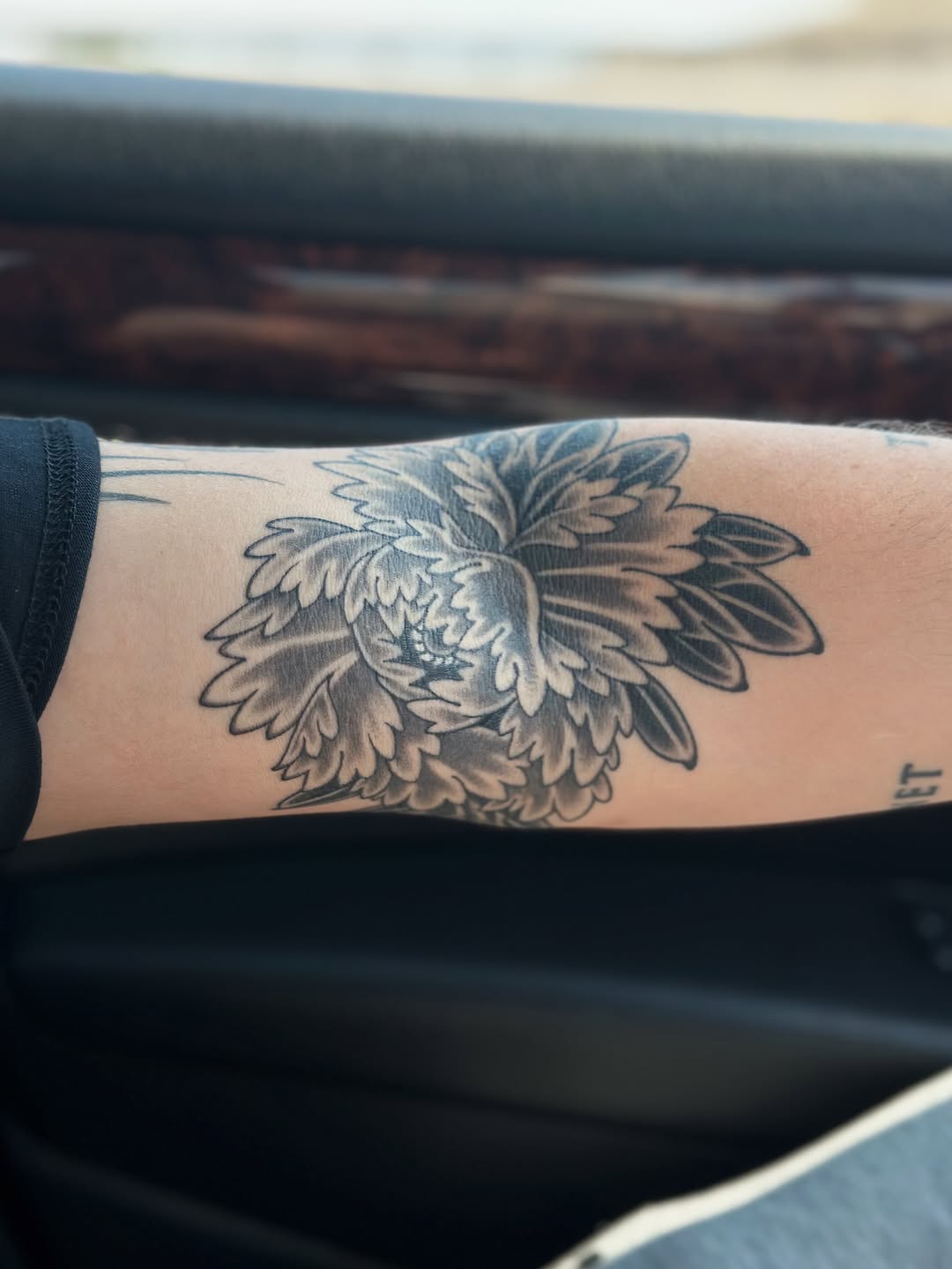 Tattoo by @laurynjenesis — japanese_irezumi, black_and_grey