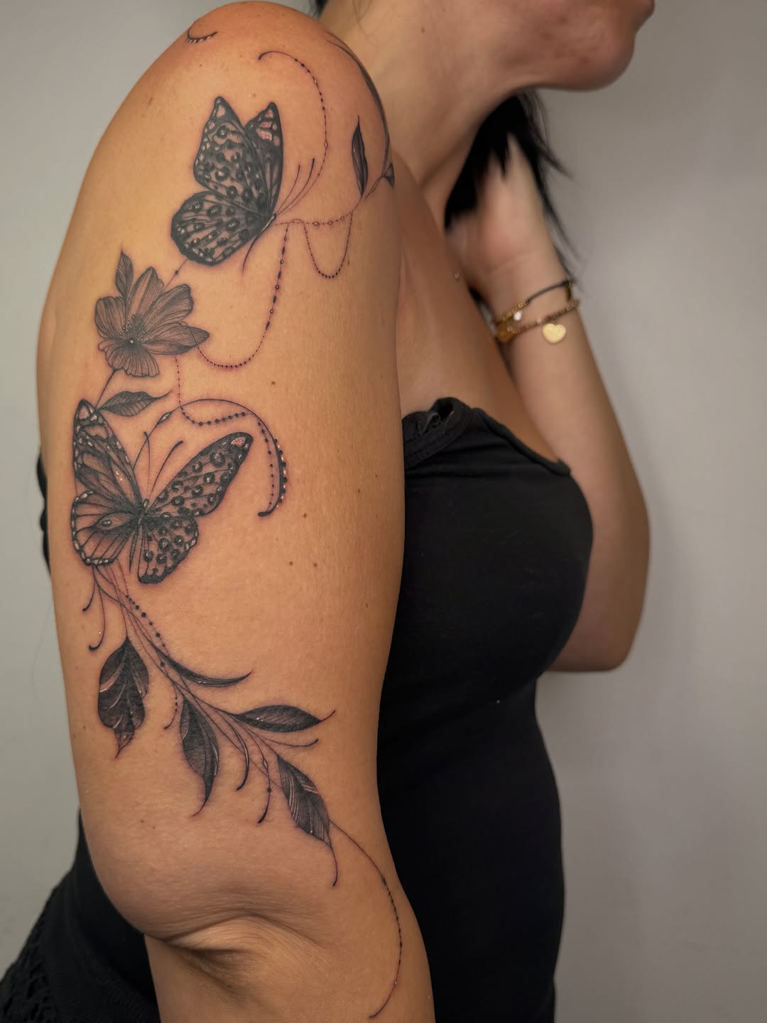 Tattoo by @ermetica_tattoo — fine_line, black_and_grey
