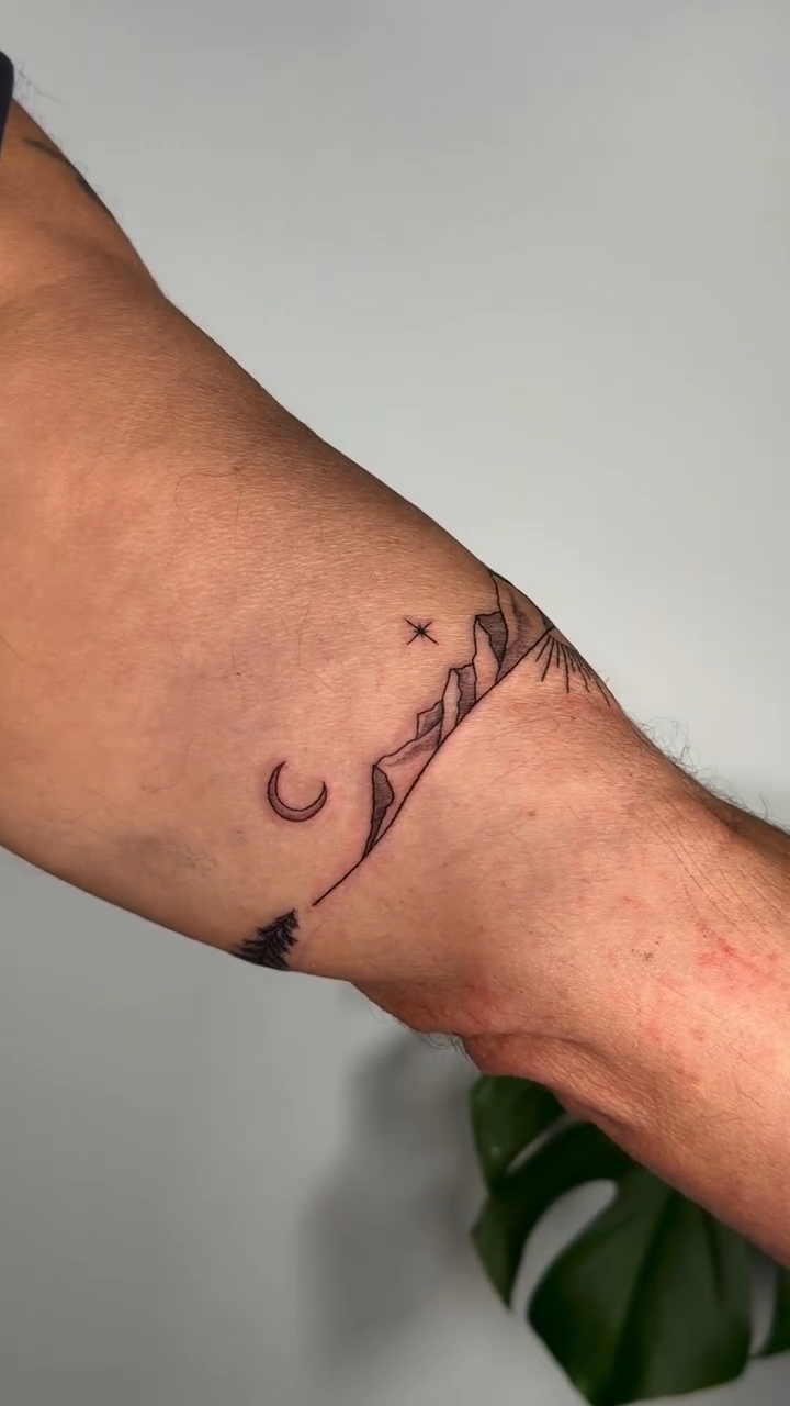 Tattoo by @lettiegraceink — fine_line, minimalist