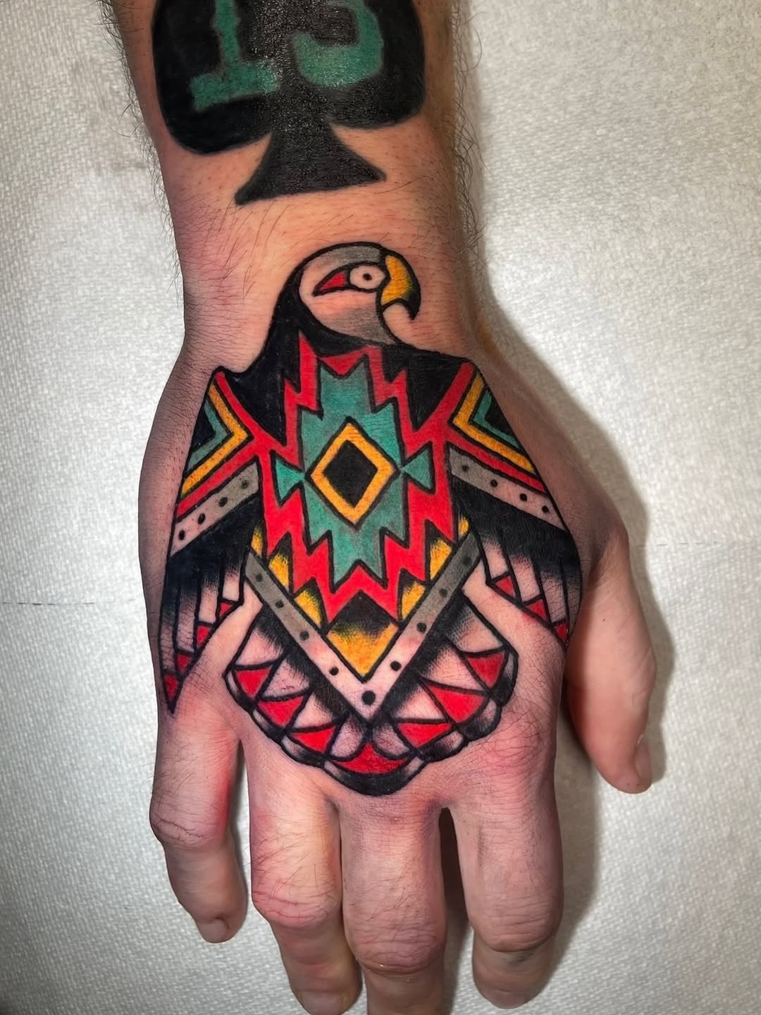 Tattoo by @tatsbydonlee — american_traditional, geometric