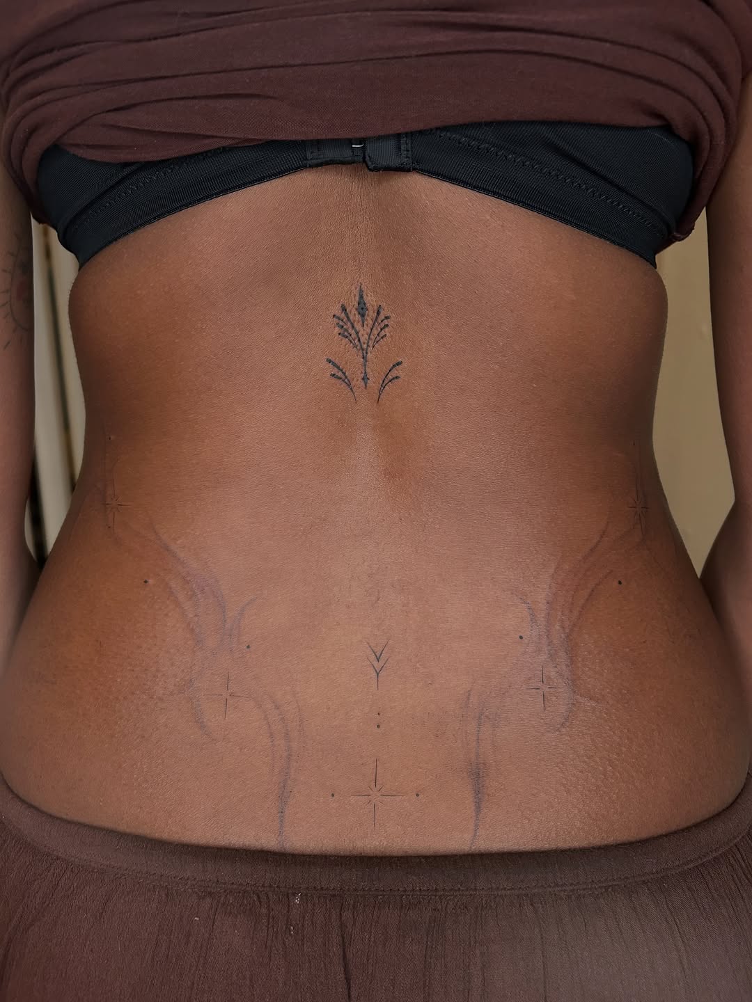 Tattoo by @leila.oko — fine_line, minimalist