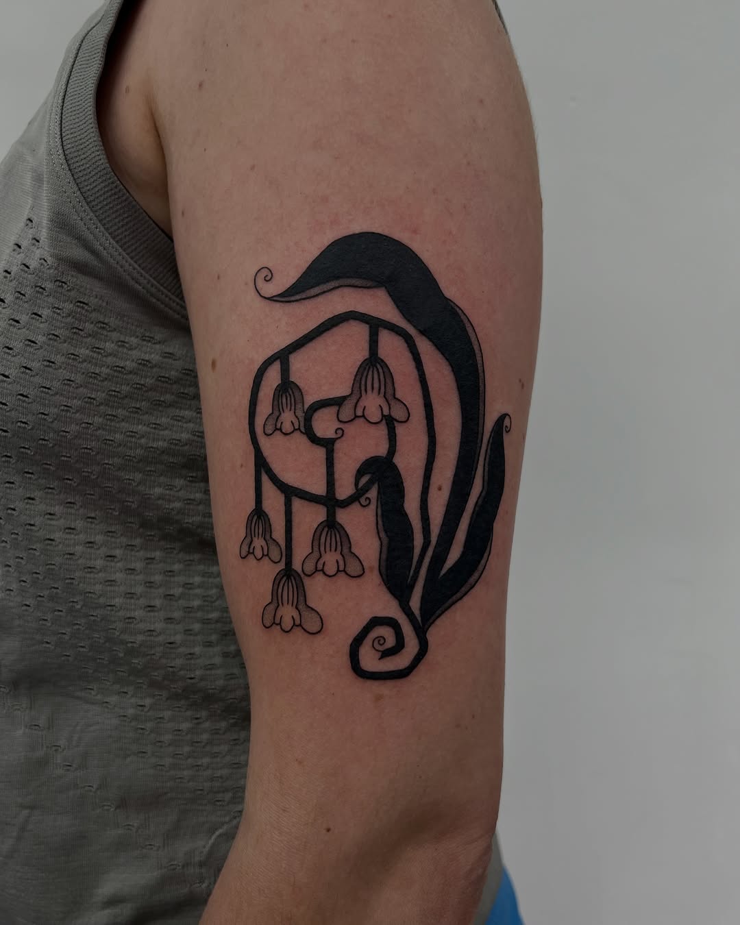 Tattoo by @onionrot — blackwork, ornamental