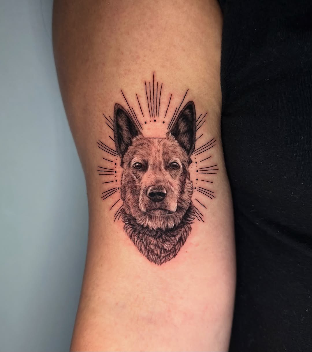 Tattoo by @alluringisa — realism, dotwork