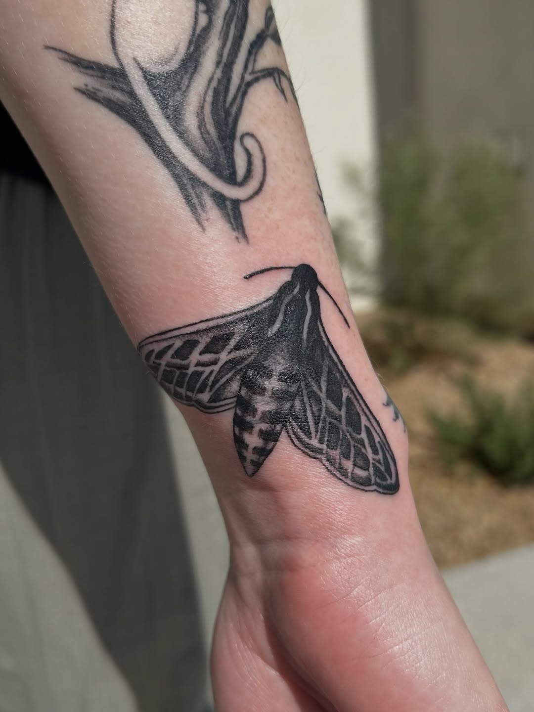 Tattoo by @nellycattattoos โ black_and_grey, realism