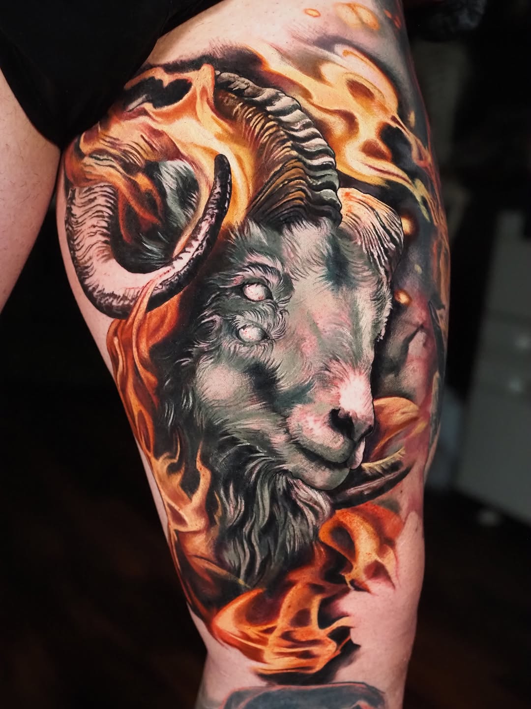 Tattoo by @anna_belle_tattoo β realism, dark_realism
