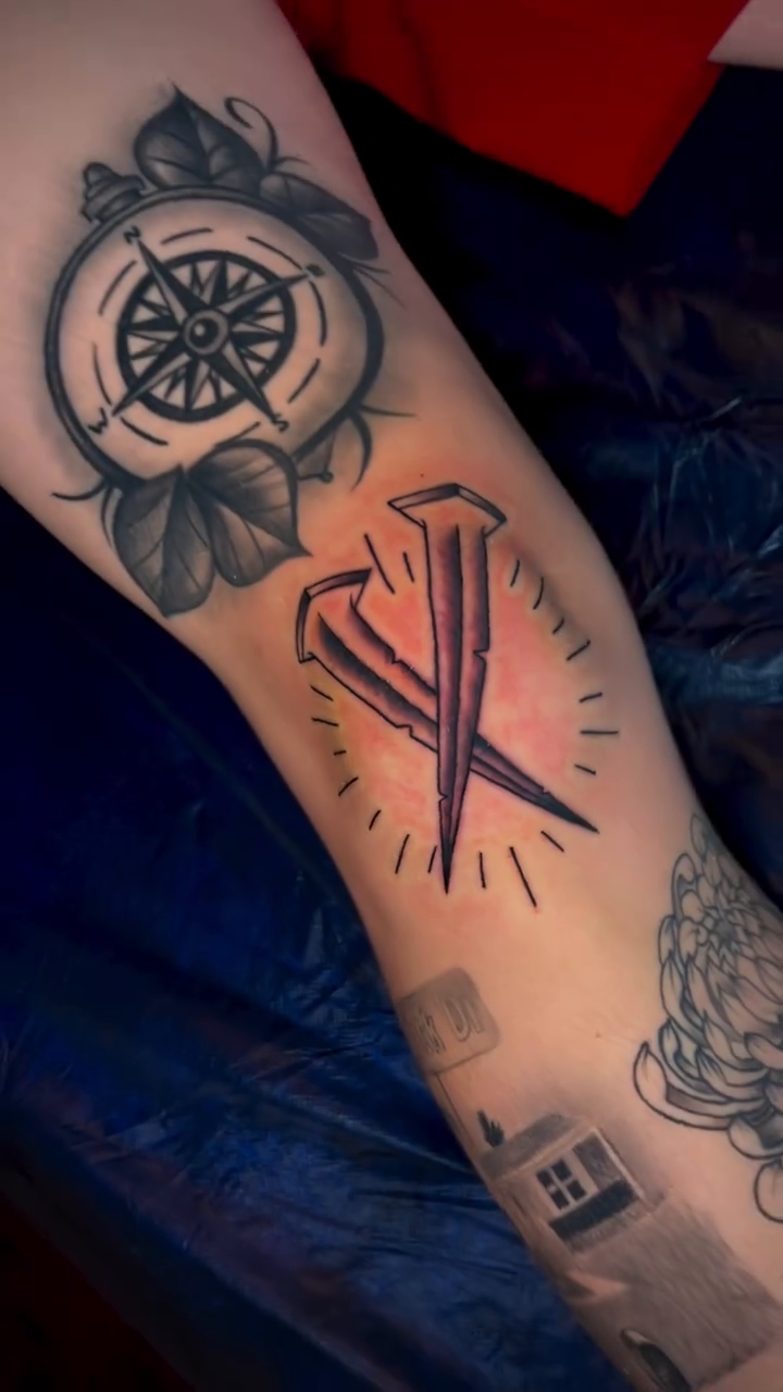 Tattoo by @chucky.tattooz โ black_and_grey, realism