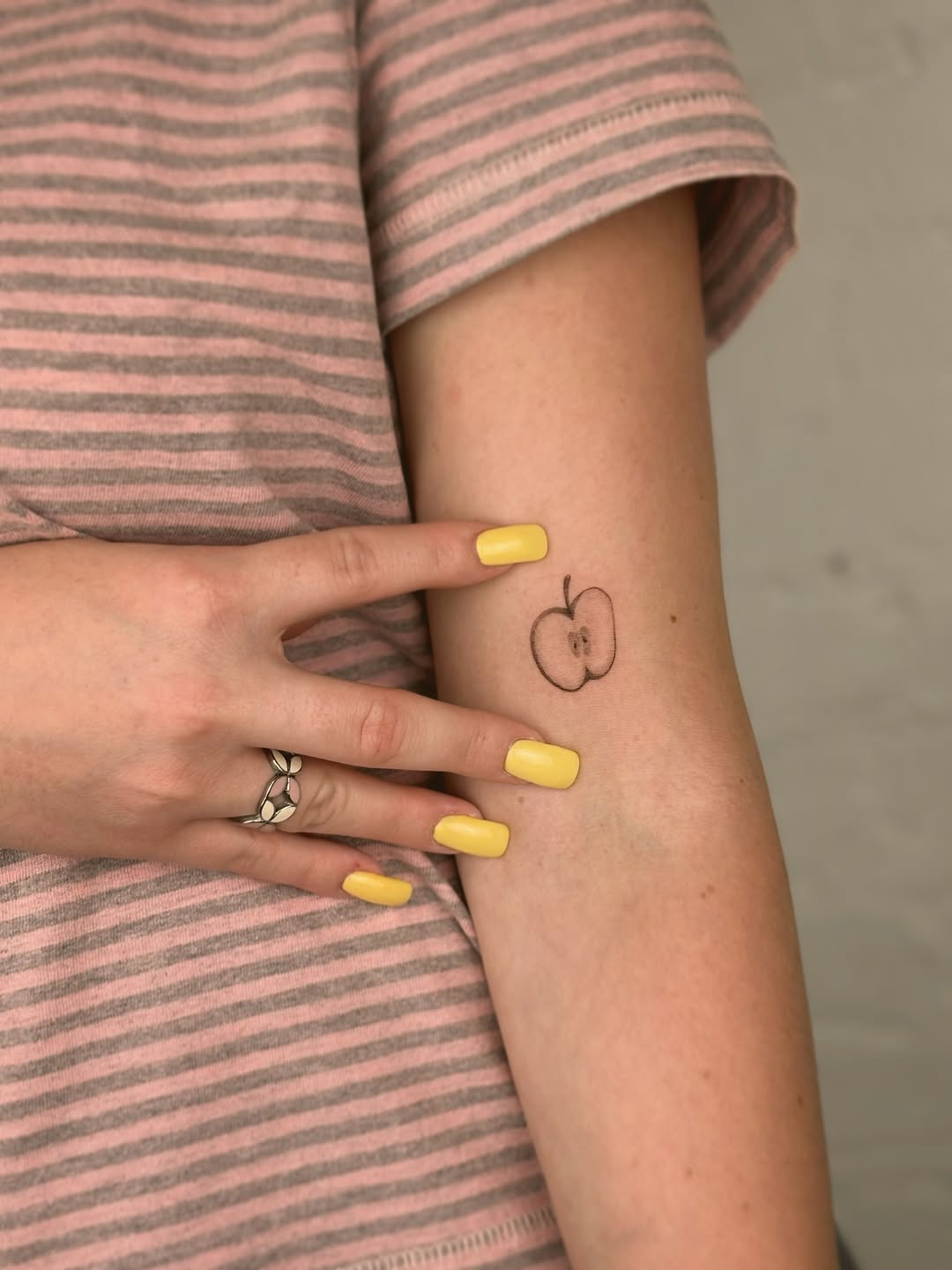 Tattoo by @tattoovasquez — fine_line, minimalist