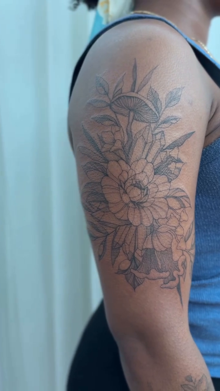 Tattoo by @inkdbyjasmine โ fine_line, illustrative