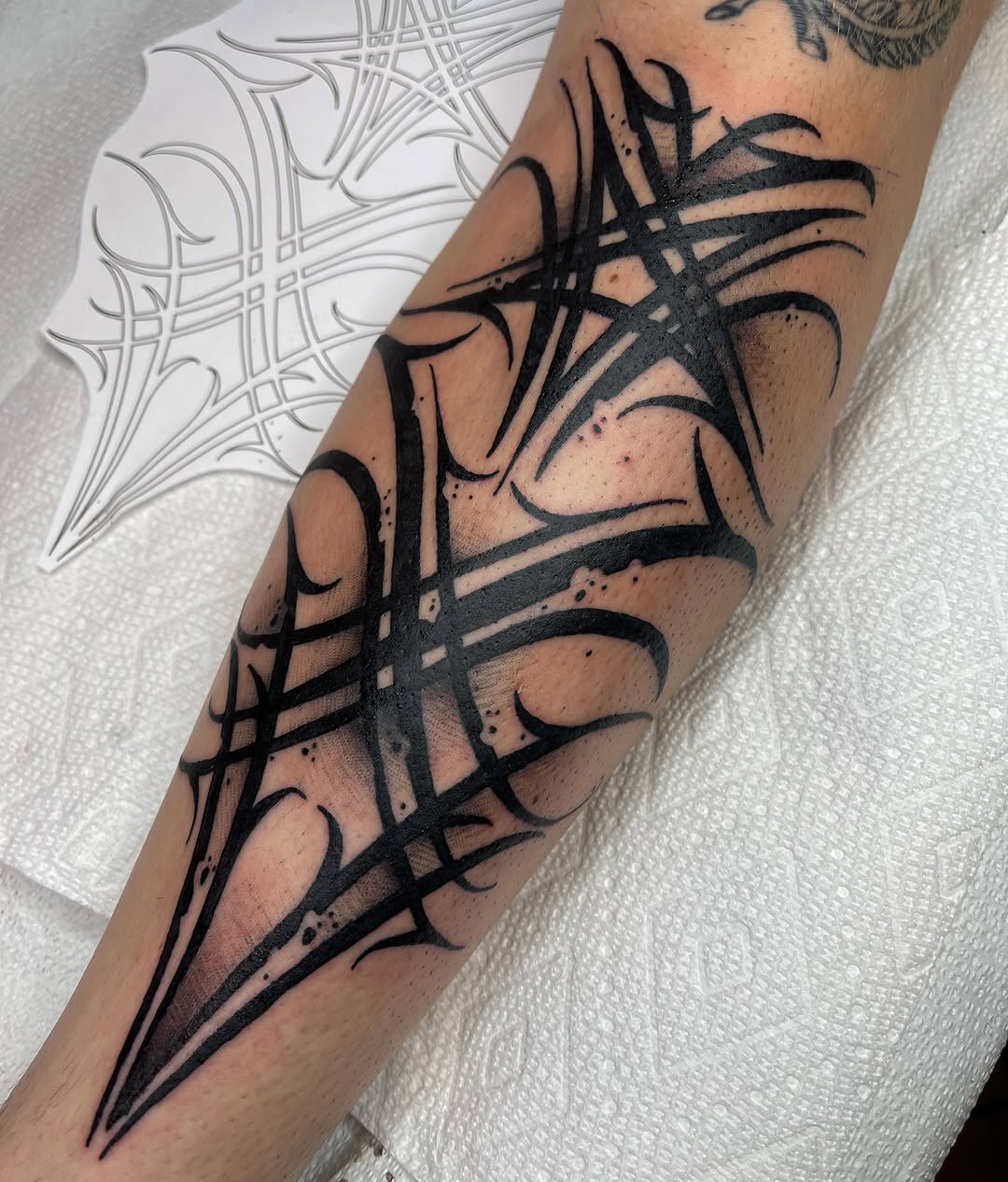 Tattoo by @tattoosbykatstout — blackwork, ornamental