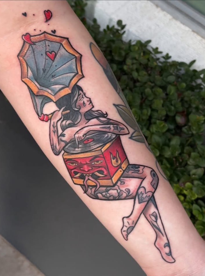 Tattoo by @mothteethart — neo_traditional, black_and_grey