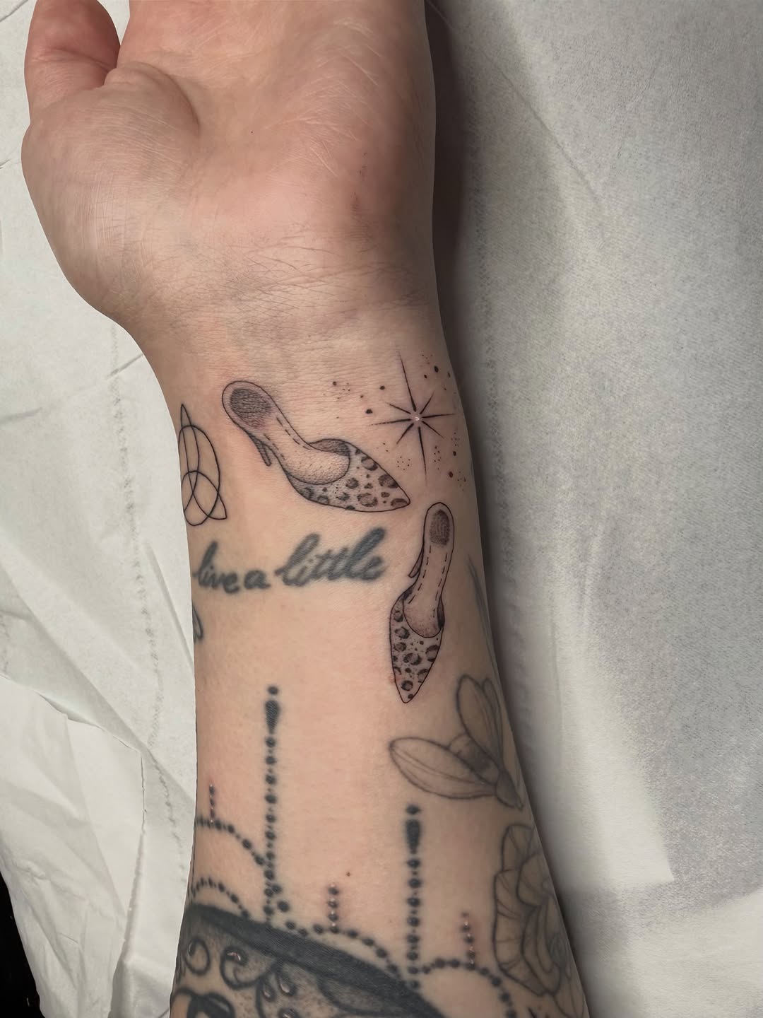 Tattoo by @emmaloutattooxx — fine_line, black_and_grey
