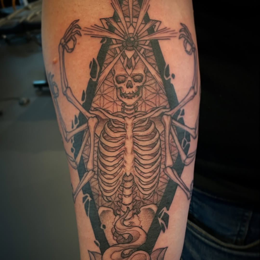 Tattoo by @wizardspits — geometric, black_and_grey