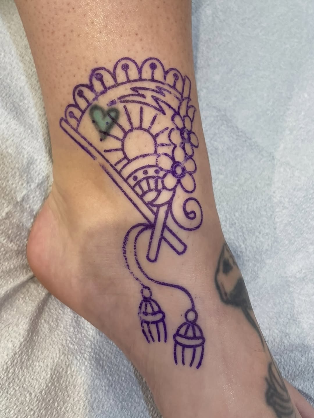 Tattoo by @s.u.n.r.o.d — american_traditional