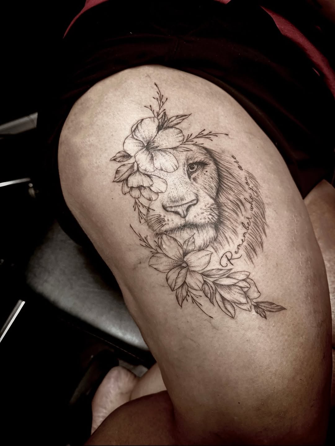 Tattoo by @linework_lacey — fine_line, realism