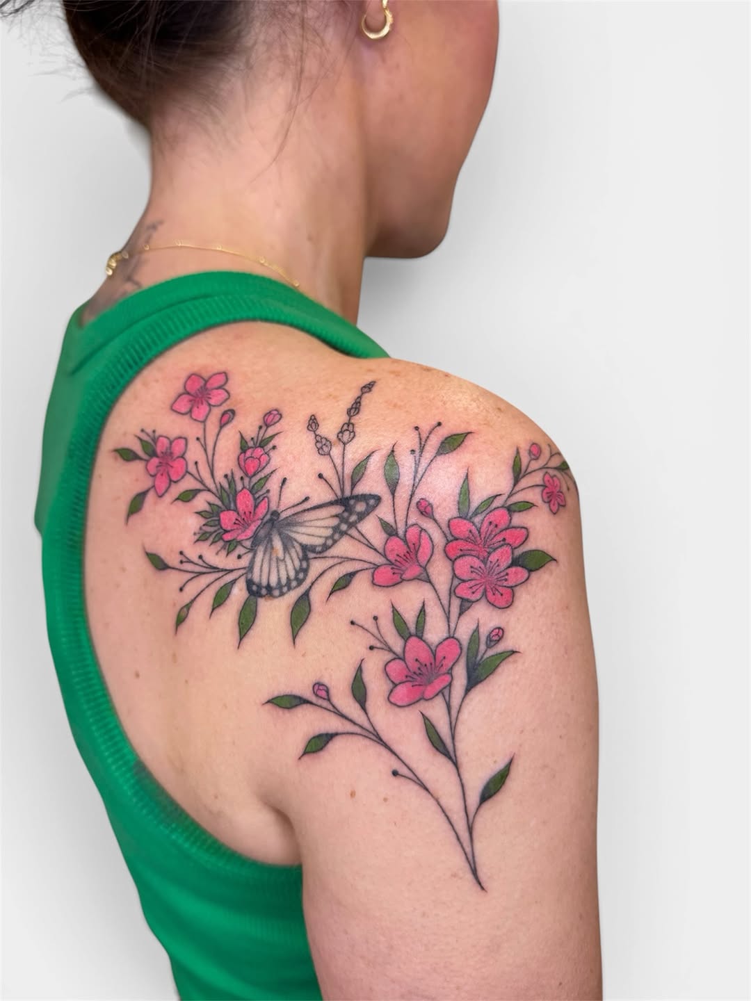 Tattoo by @taracrespitattoos — fine_line, realism
