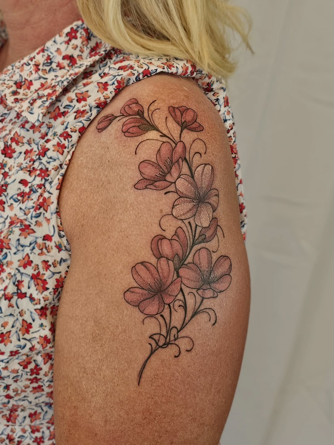 Tattoo by @tattoosbykylie โ fine_line, illustrative