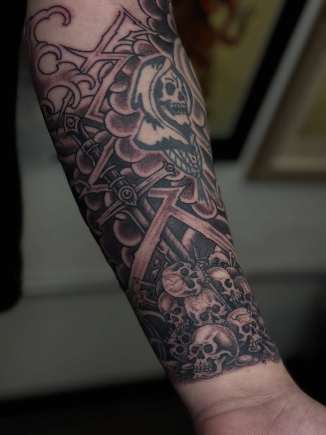 Tattoo by @benkarnofsky โ black_and_grey, dark_realism