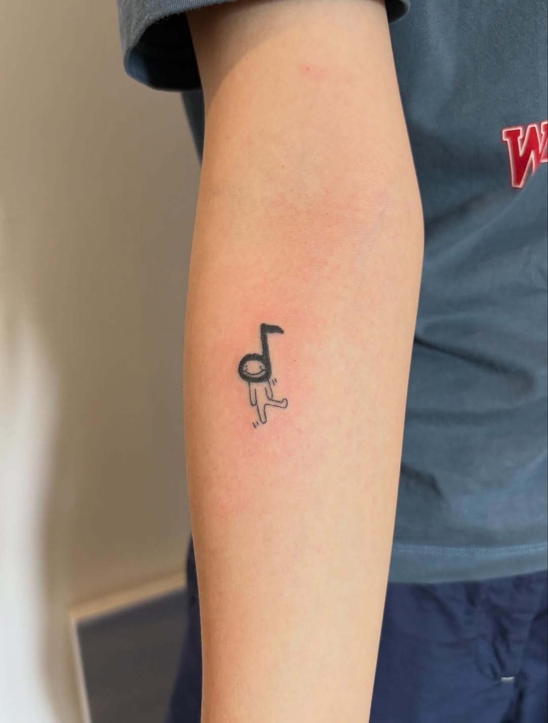 Tattoo by @kiligburgtattoo — fine_line, minimalist