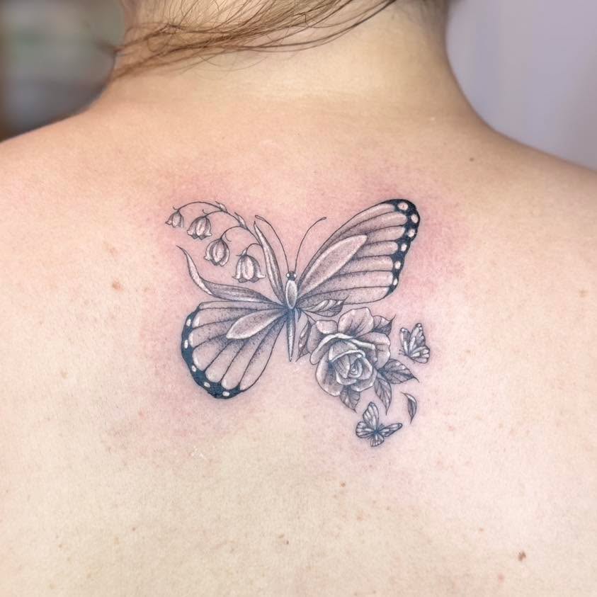 Tattoo by @beccasuetattoo โ fine_line, black_and_grey