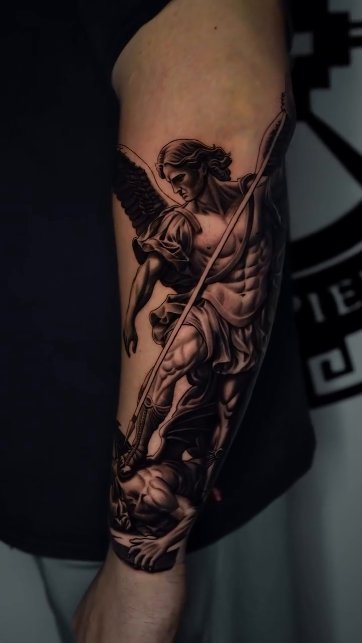 Tattoo by @salvador.tattoos โ black_and_grey, realism