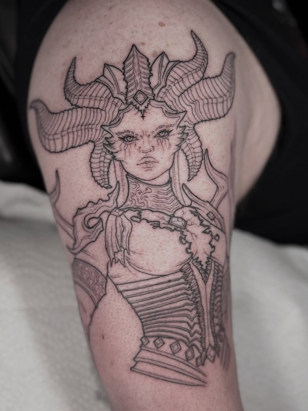 Tattoo by @anniebone_tattoo — dark_realism, blackwork