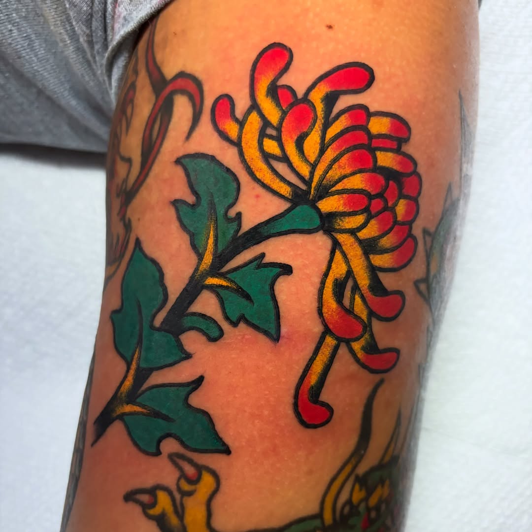 Tattoo by @twodeadfeet โ american_traditional