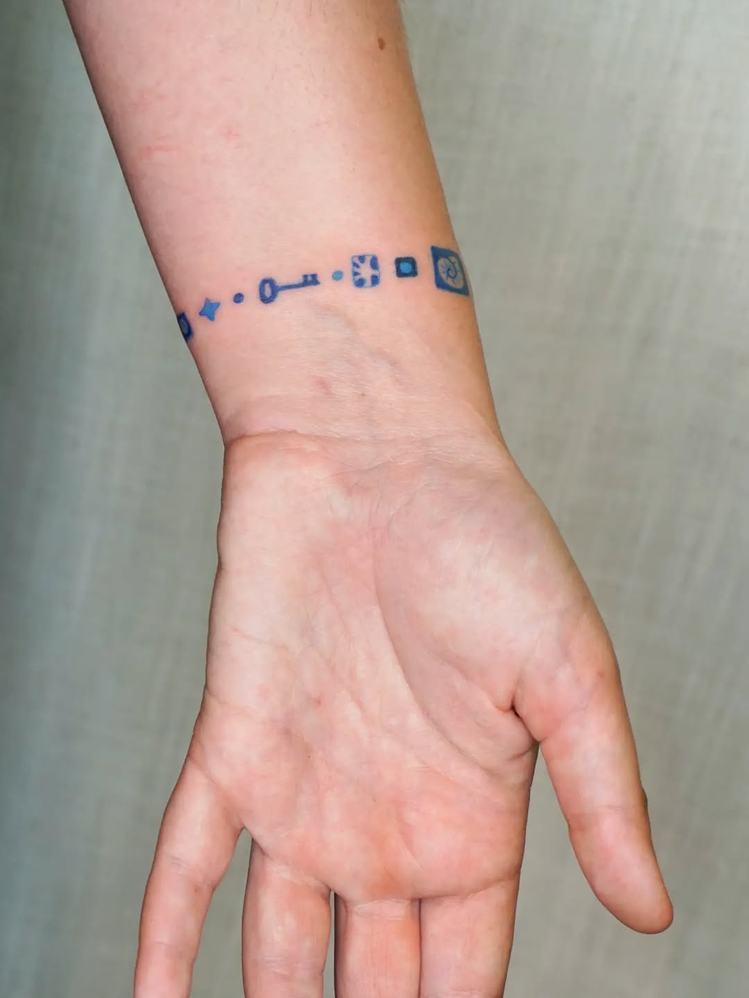 Tattoo by @maiyashu.pokes — fine_line, geometric