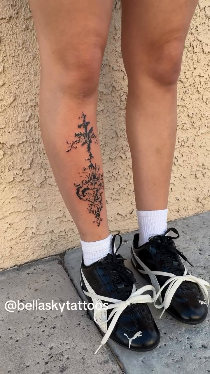 Tattoo by @bellaskytattoos — fine_line, ornamental