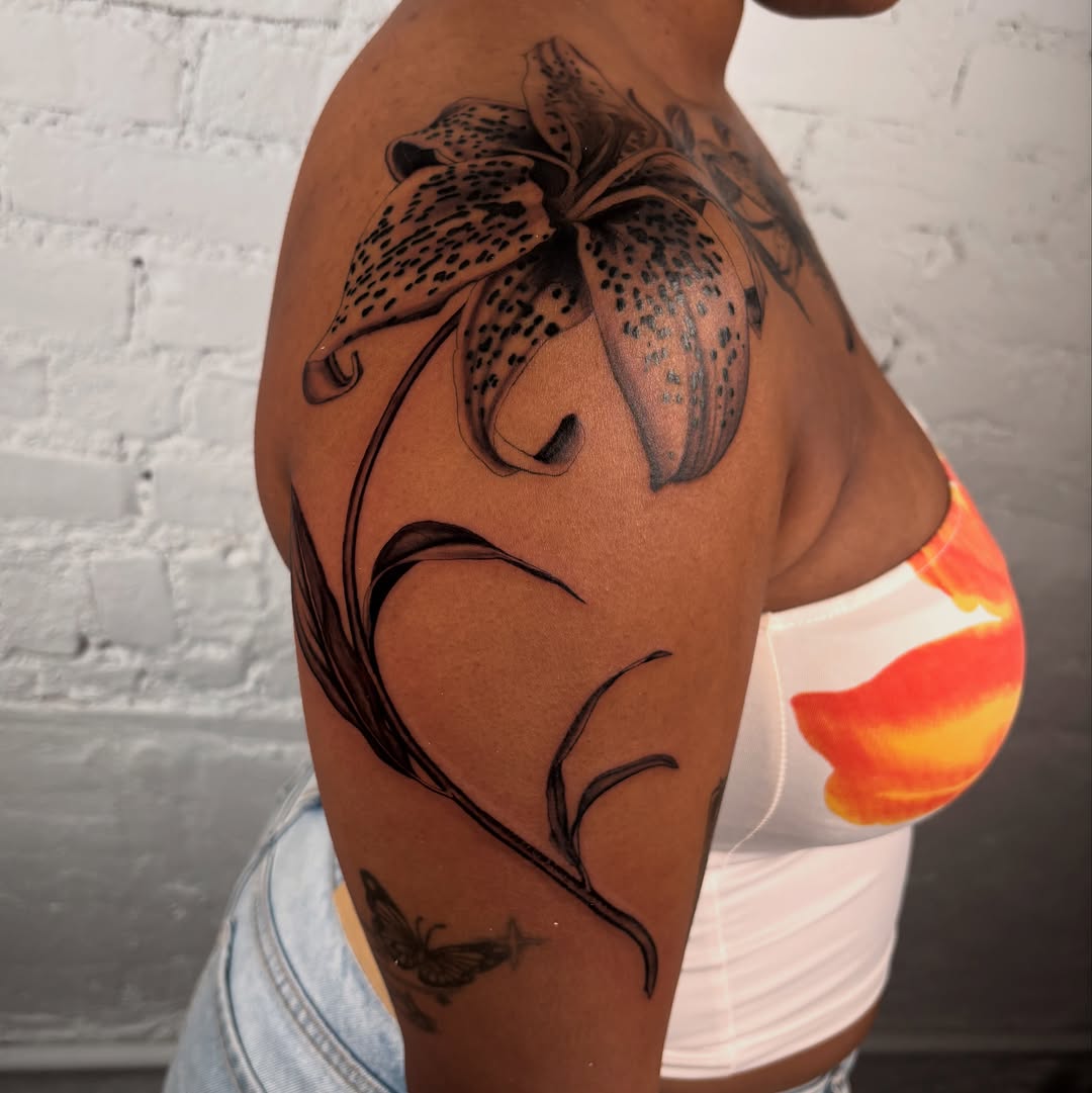Tattoo by @uuptempo — realism, black_and_grey
