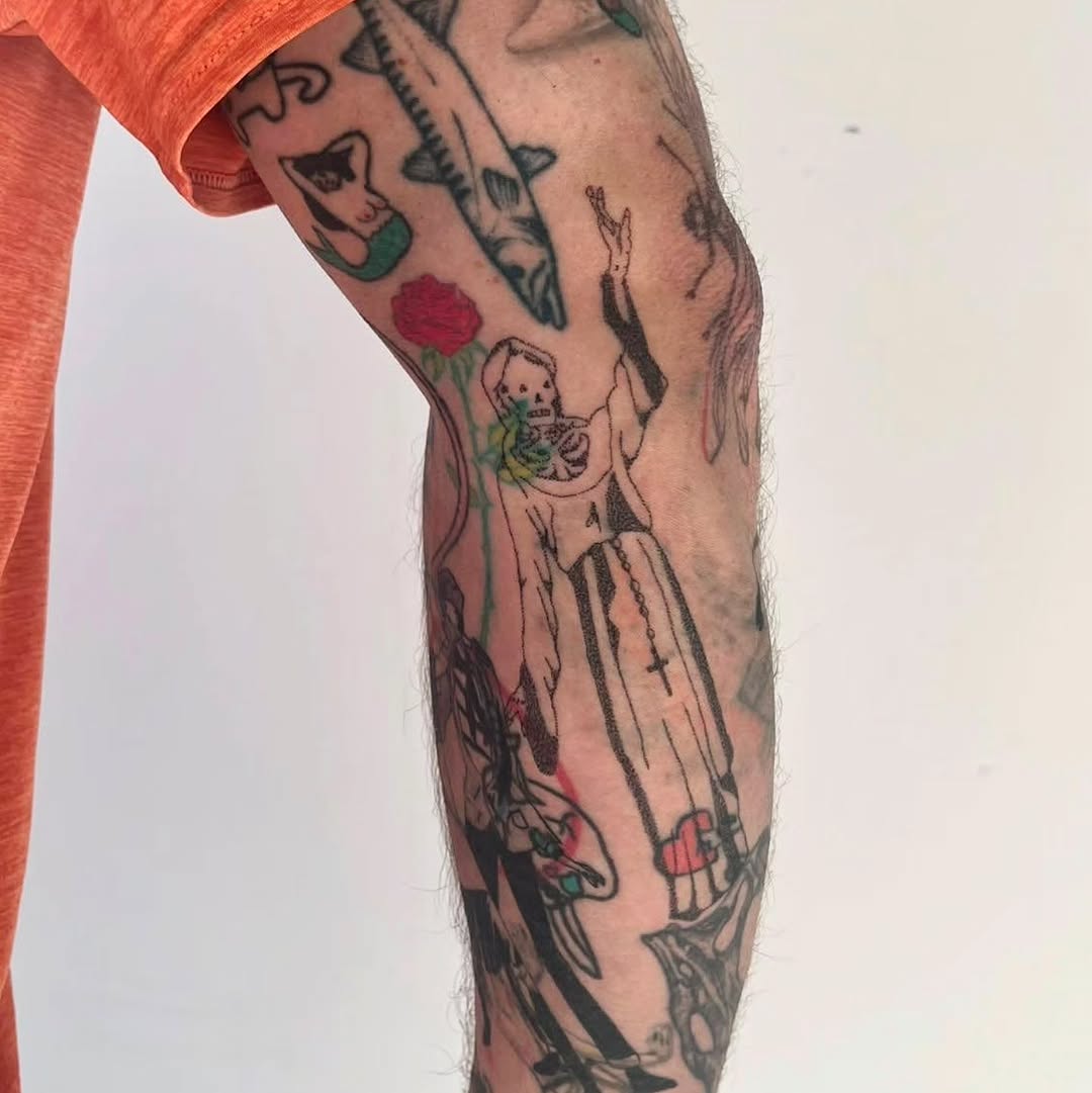 Tattoo by @mosaicslush — american_traditional, blackwork